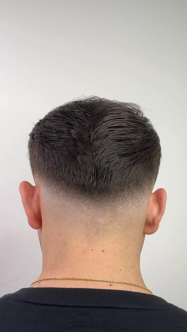 Skin drop fade by Lucas, back view